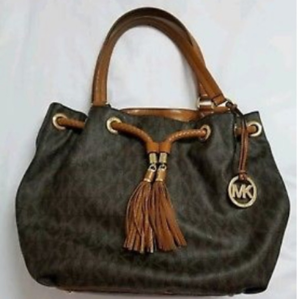 Authentic Michael Kors Camden Leather Handbag